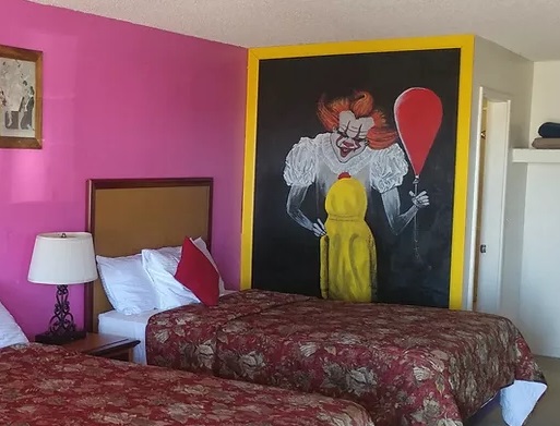 Noticias de hoteles. Noticias de turismo. Habitación del Clown Motel en Nevada