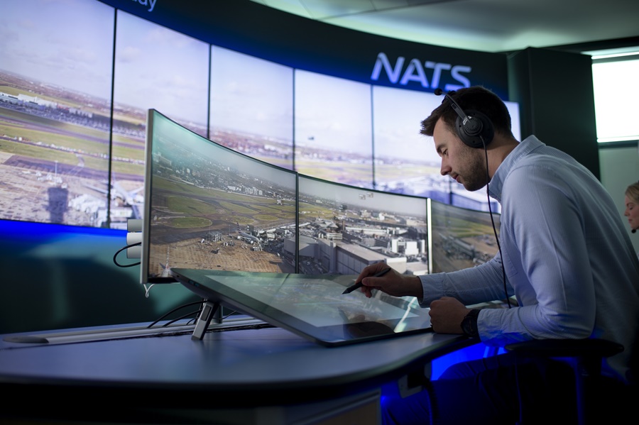 Noticias de aeropuertos. Noticias de control aéreo. Torre de control digital en Heathrow